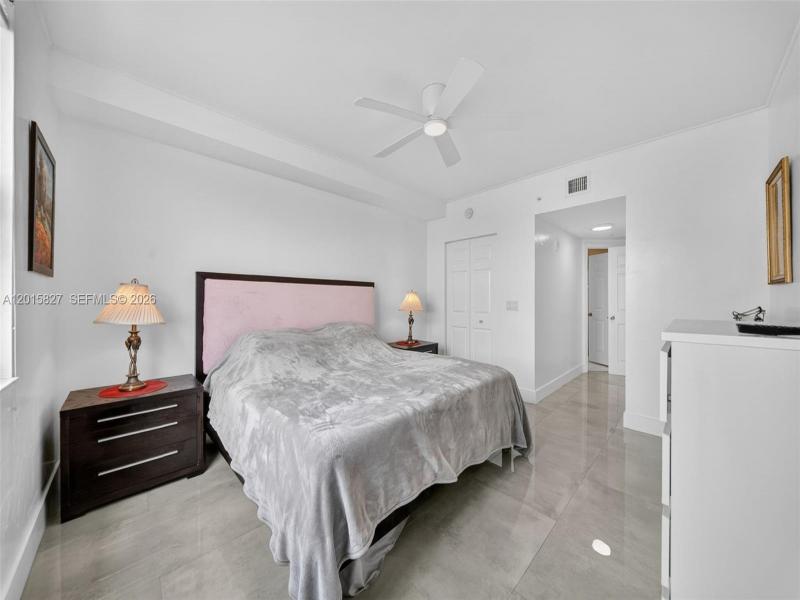 Condo for sale at Porto Bellagio 2905