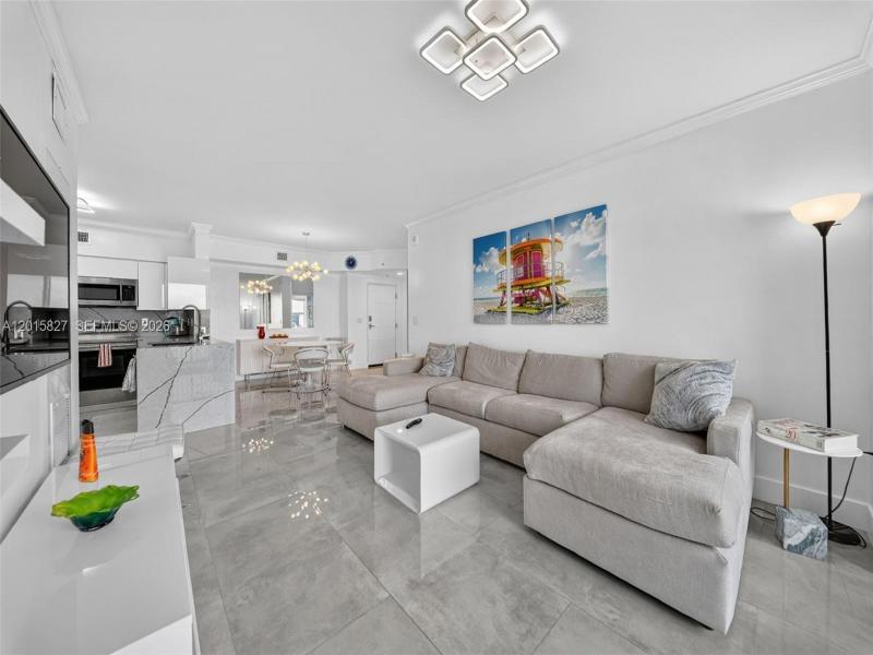 Condo for sale at Porto Bellagio 2905