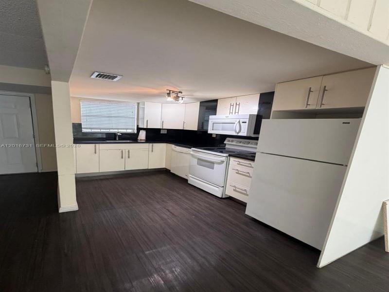 Property photo # 6