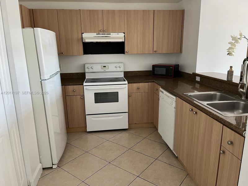 Property photo # 4