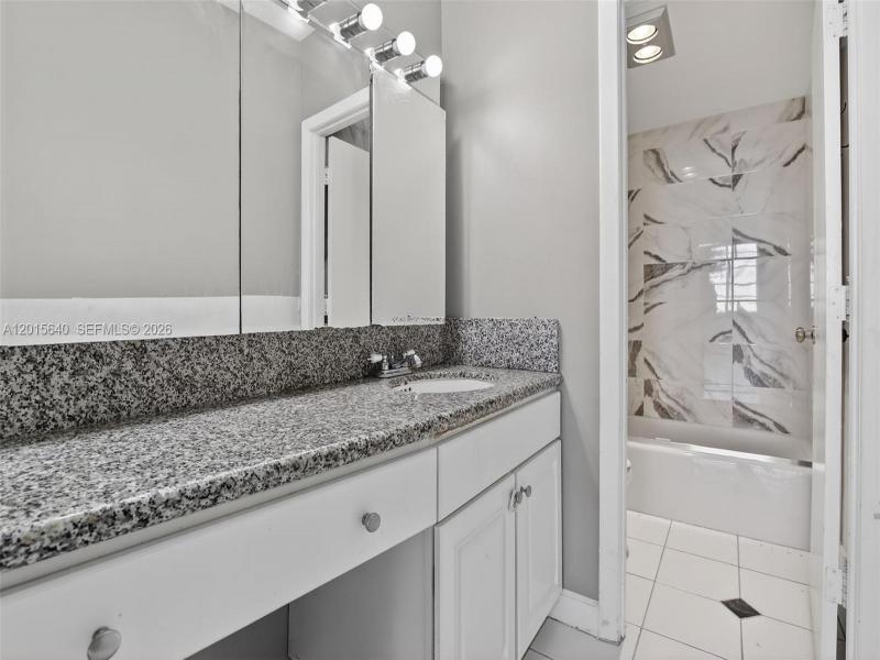 Property photo # 6
