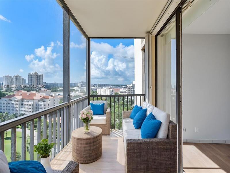 Coronado I Apt #1608