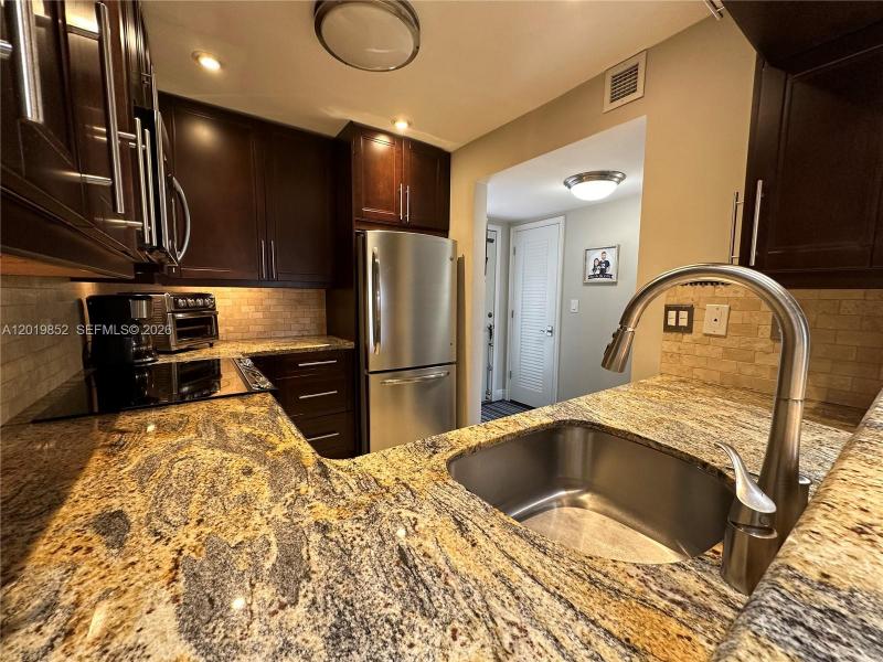 Property photo # 9