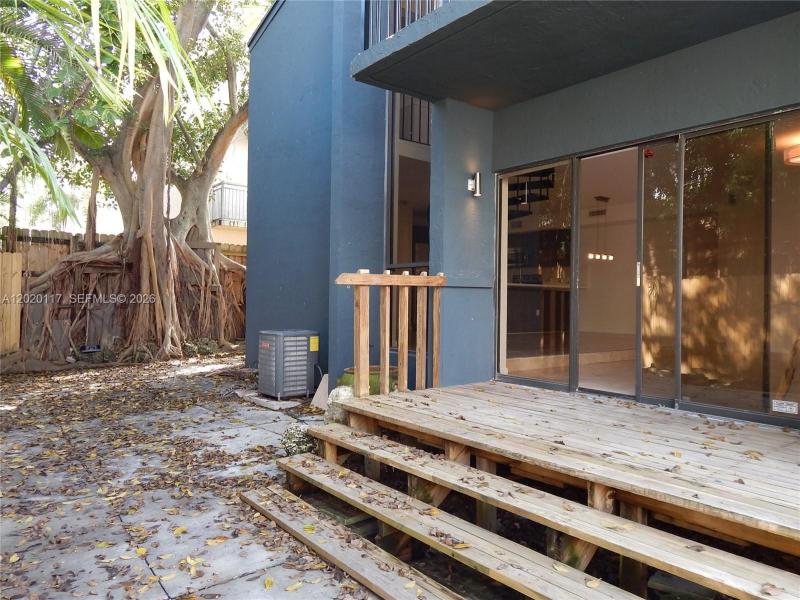 Property photo # 6