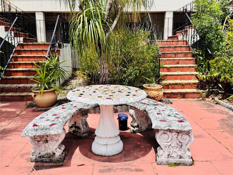 Property photo # 6