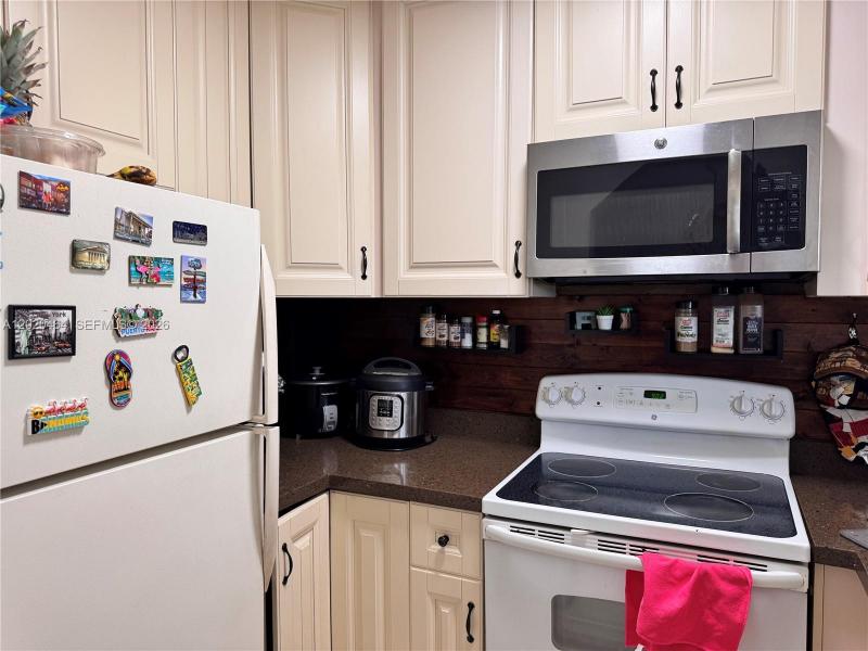 Property photo # 4