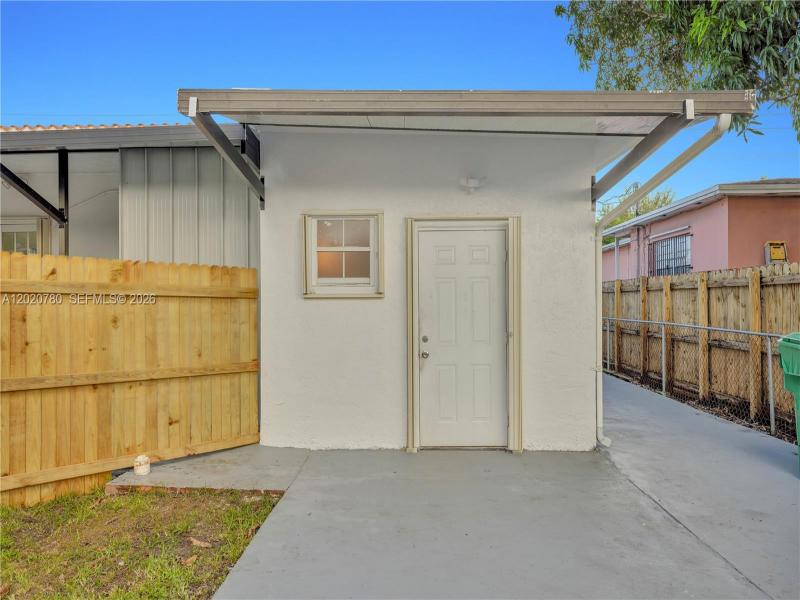 Property photo # 0