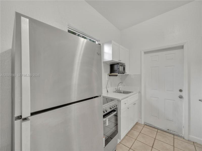 Property photo # 6
