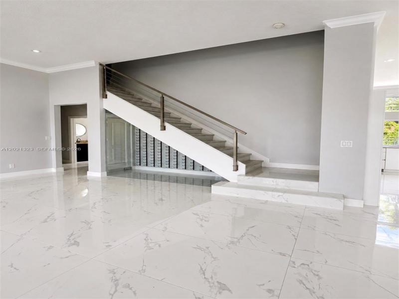 Property photo # 9