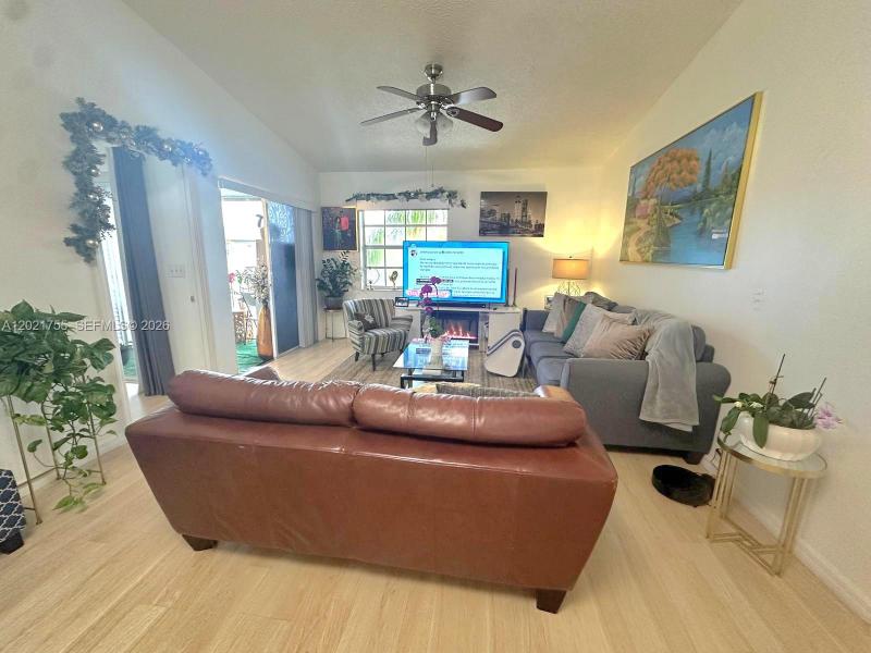 Property photo # 6