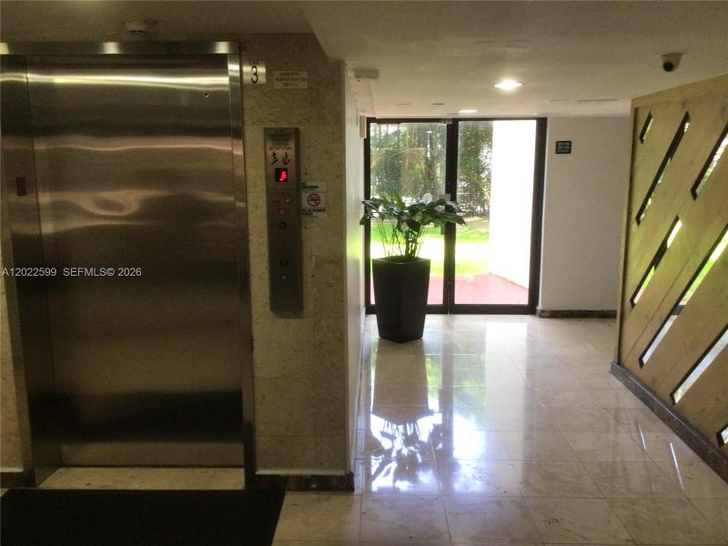 Comprar apartamento en Plaza of the Americas 625