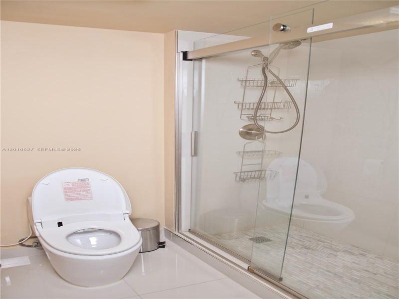 Apartment for rent at Winston Towers 1107