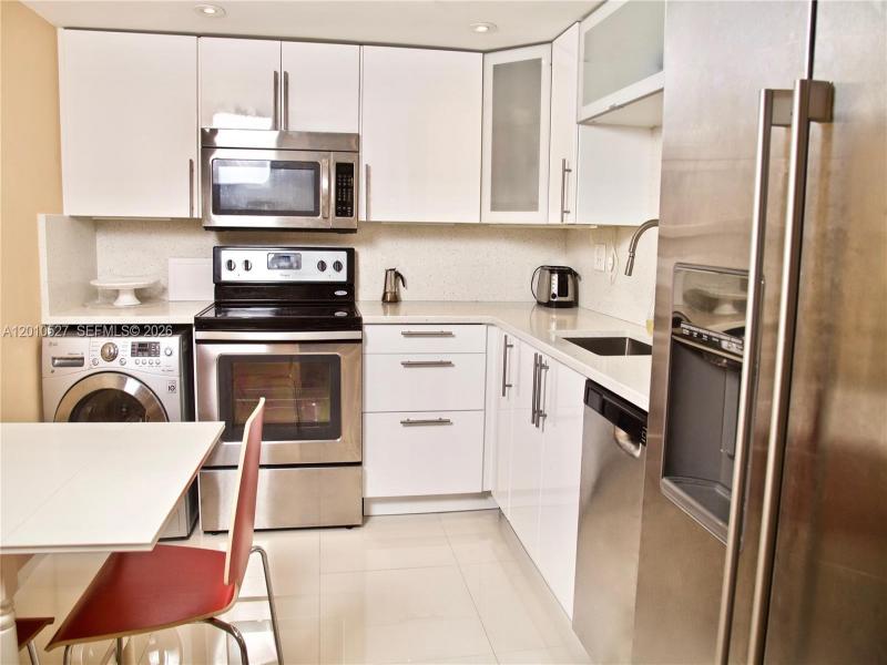 Apartment for rent at Winston Towers 1107