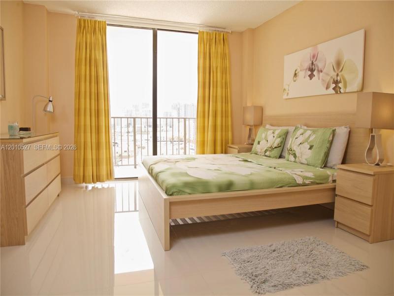 Apartment for rent at Winston Towers 1107