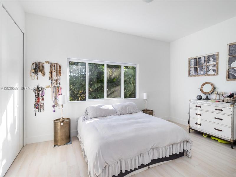 Property photo # 9