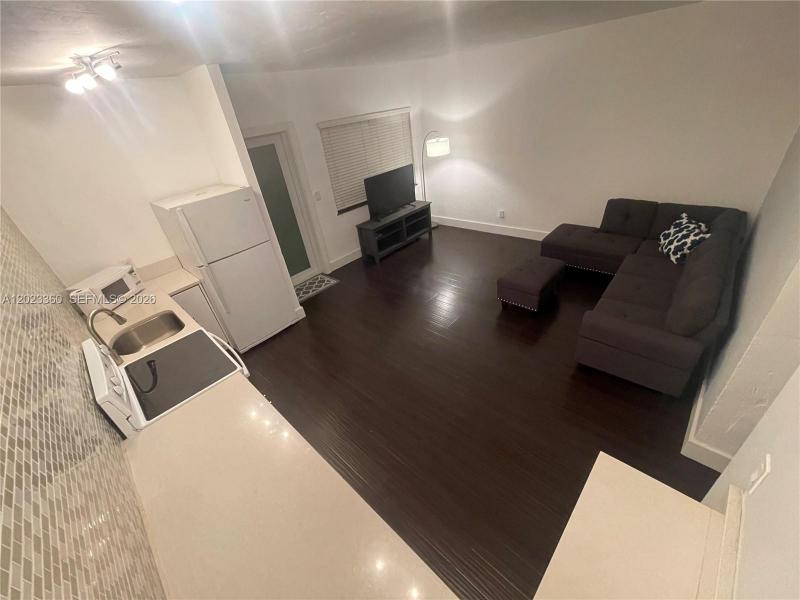 Property photo # 6