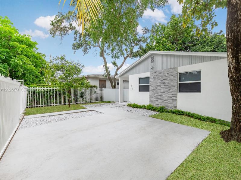 Property photo # 4