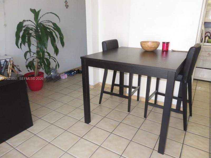 Alquiler de apartamento en Royal Club Condo 1602