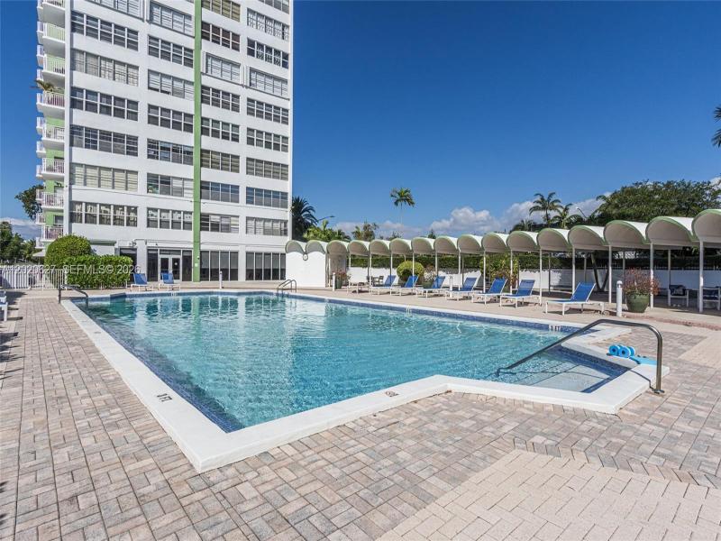 Comprar apartamento en Bayview Towers A603