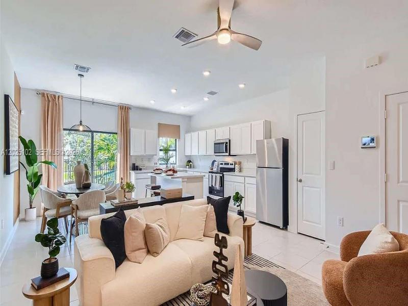 Property photo # 6