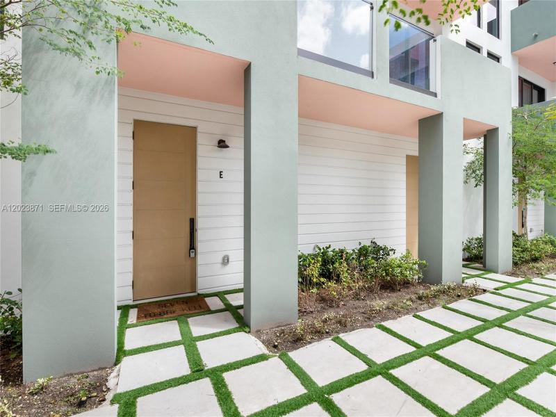 Property photo # 0