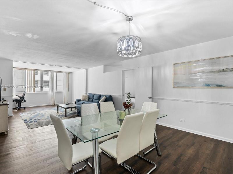Condo for sale at Carriage Club North 222