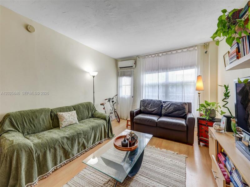 Comprar apartamento en Lincoln Towers B402