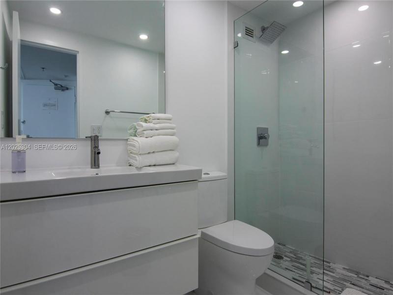 Comprar apartamento en Castle Beach Club 1730