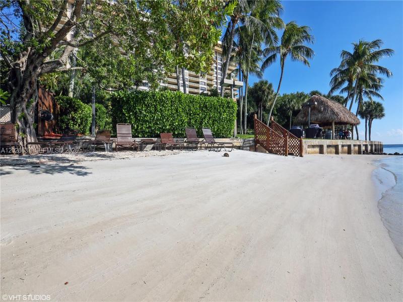 Property photo # 8