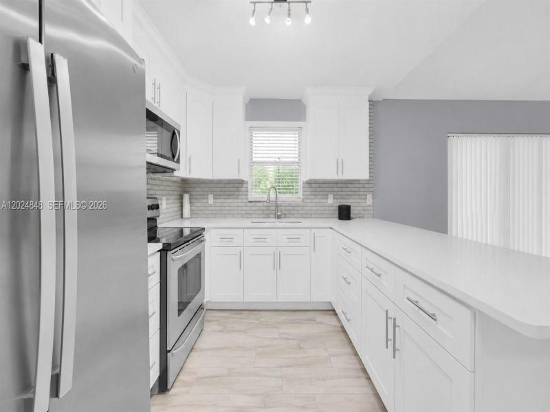 Property photo # 7