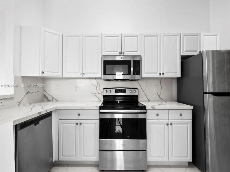 Property photo # 4