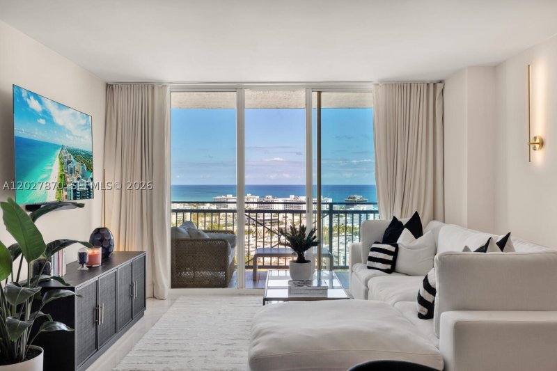 Yacht Club at Portofino Apt #2207