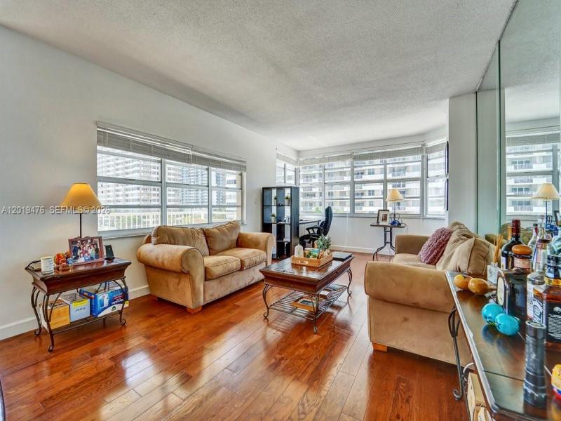 Comprar apartamento no The Hemispheres 4G