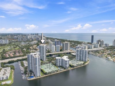 Mystic Pointe 400 Apt #2003