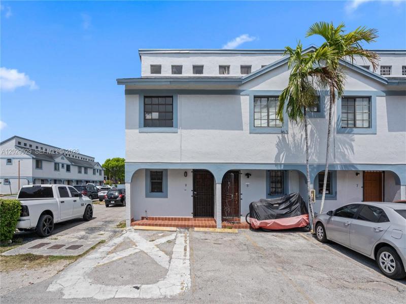 Property photo # 0