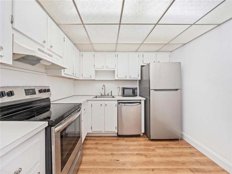 Property photo # 9