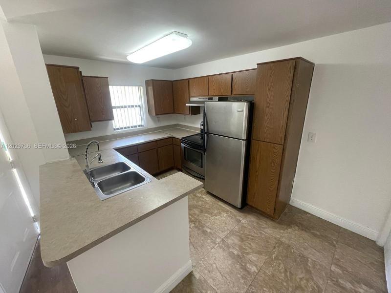 Property photo # 8