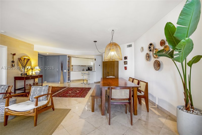 Alquiler de apartamento en Courvoisier Courts 512