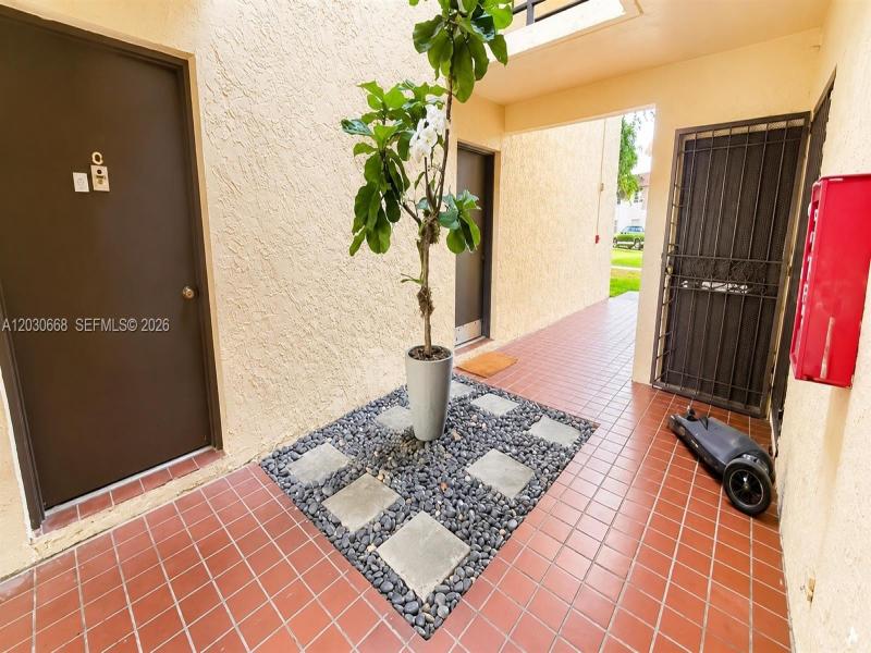 Property photo # 4