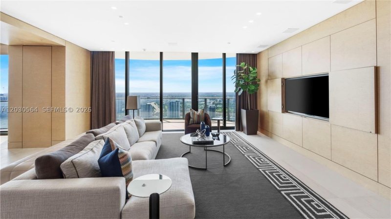 Comprar apartamento en Regalia PH-43