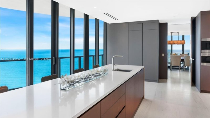 Comprar apartamento en Regalia PH-43