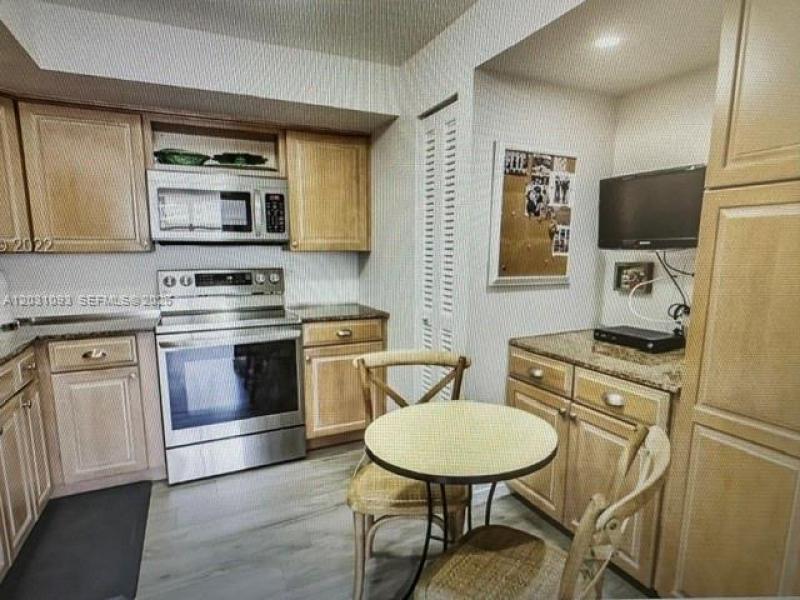 Comprar apartamento en Bayshore Place 1107C