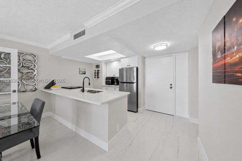 Condo for sale at Grandview Palace 1710