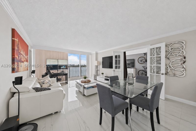 Condo for sale at Grandview Palace 1710