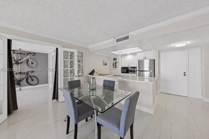 Condo for sale at Grandview Palace 1710