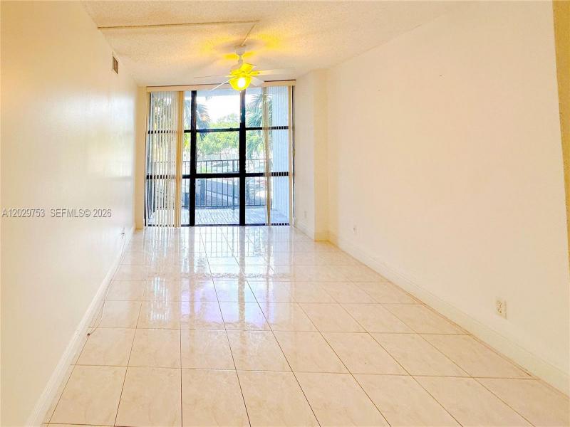 Condo for sale at Oceanview Park 323