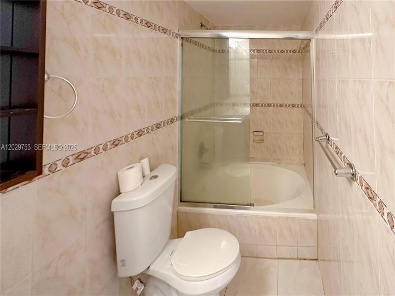 Condo for sale at Oceanview Park 323