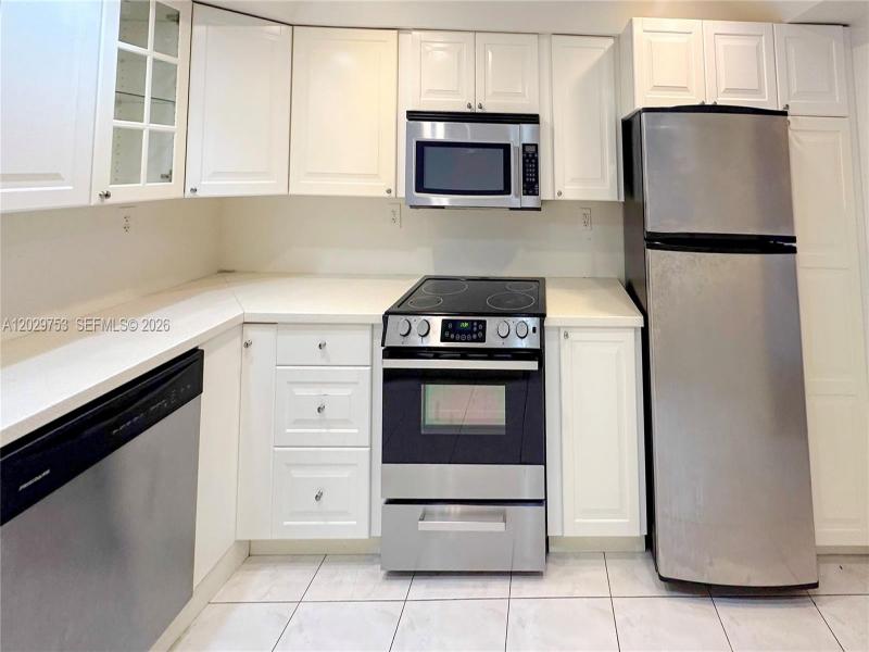 Condo for sale at Oceanview Park 323