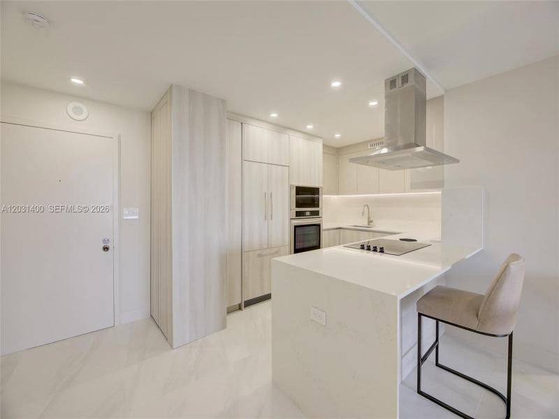 Condo for sale at Olympus Towers 403