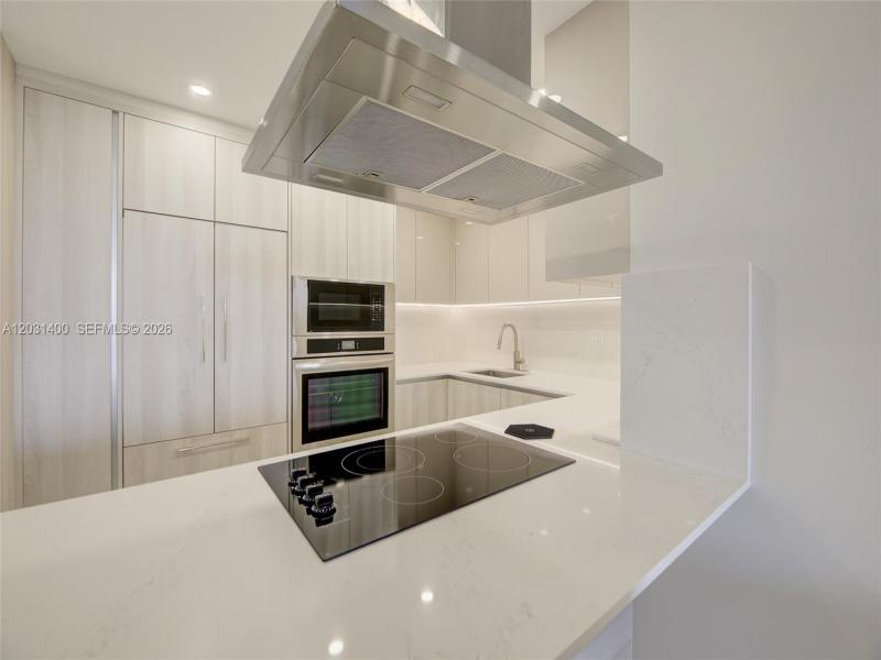 Condo for sale at Olympus Towers 403